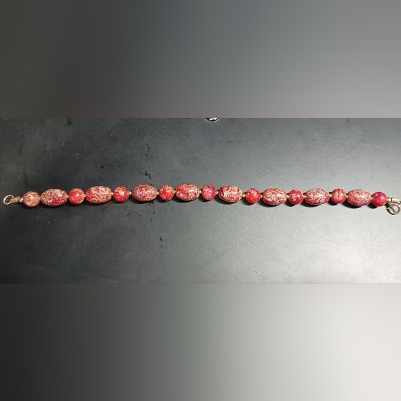 Red jasper bracelet - Picture 1 of 1